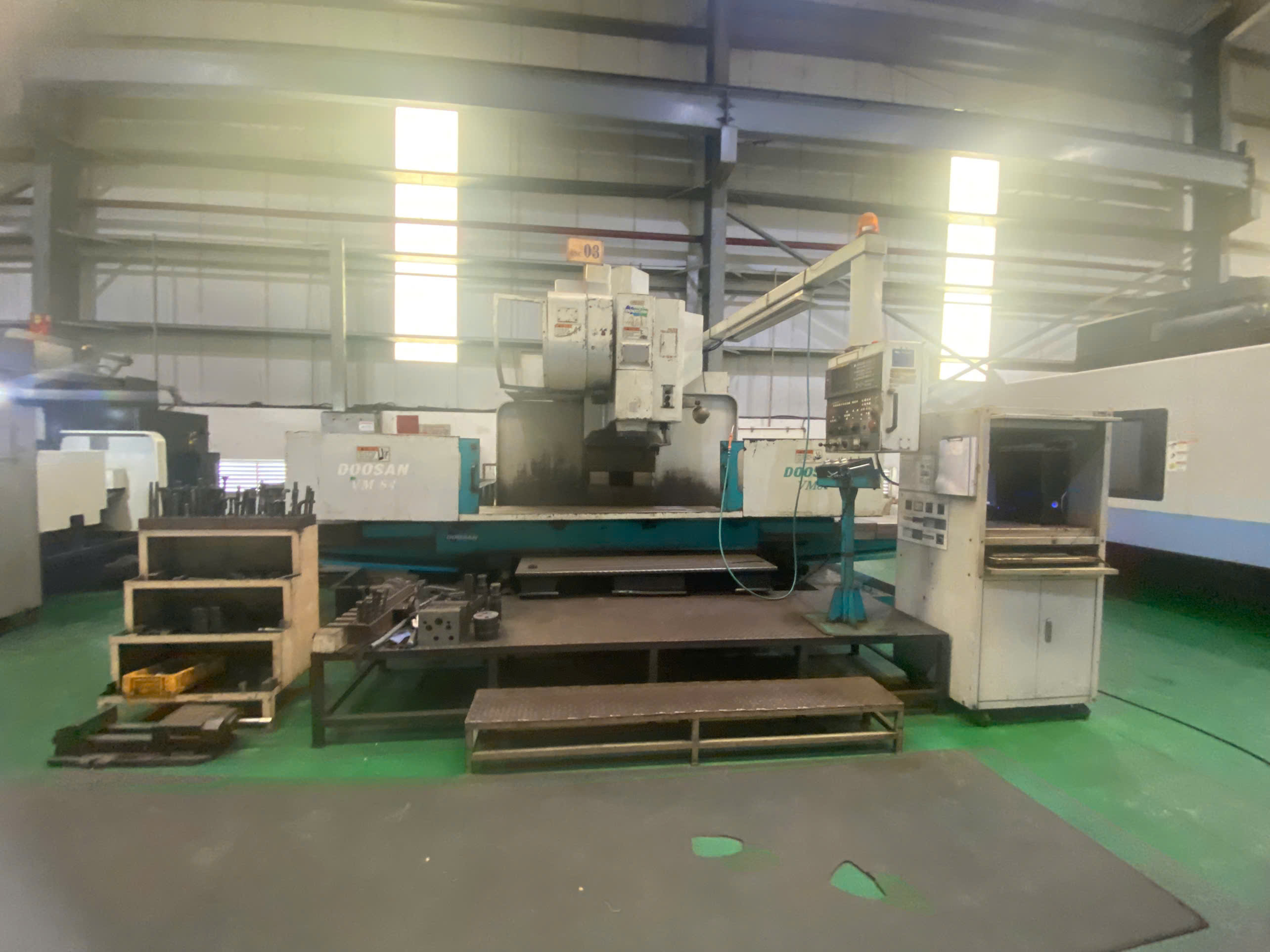 CNC milling machine 3